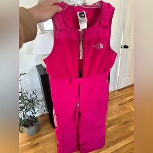 North face girls snow suit, size 3